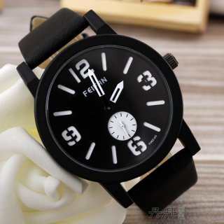 Fashion Watch with Black Dial Watch Quartz Watch 67875