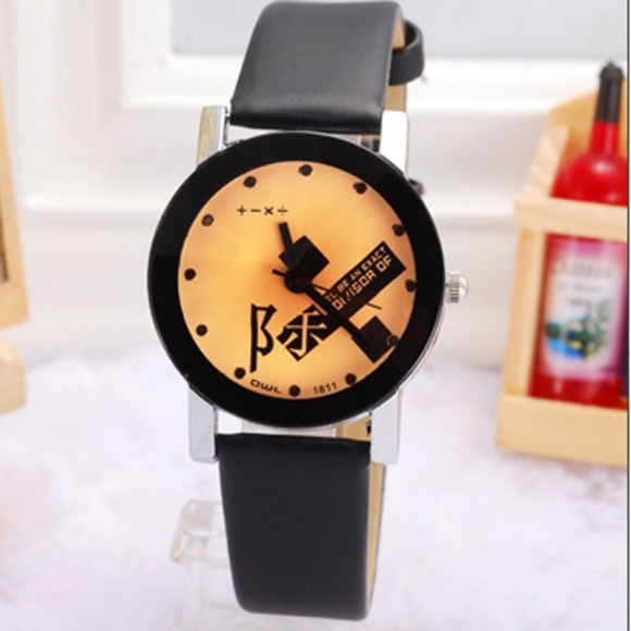 Casual Watch With Golden Dial Quartz Leather Strap Women Watch 68354