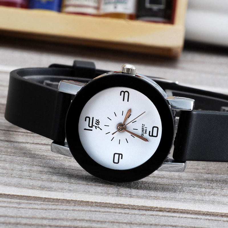 Fashion Arabic Numeral Markers Alloy Case Black/White Dial Rubber Strap Quartz Couple Watch